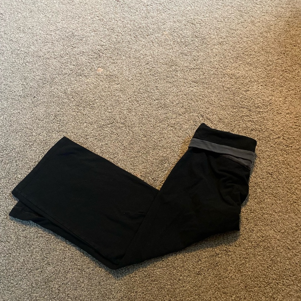 GapBodyFit Crop Yoga Pants